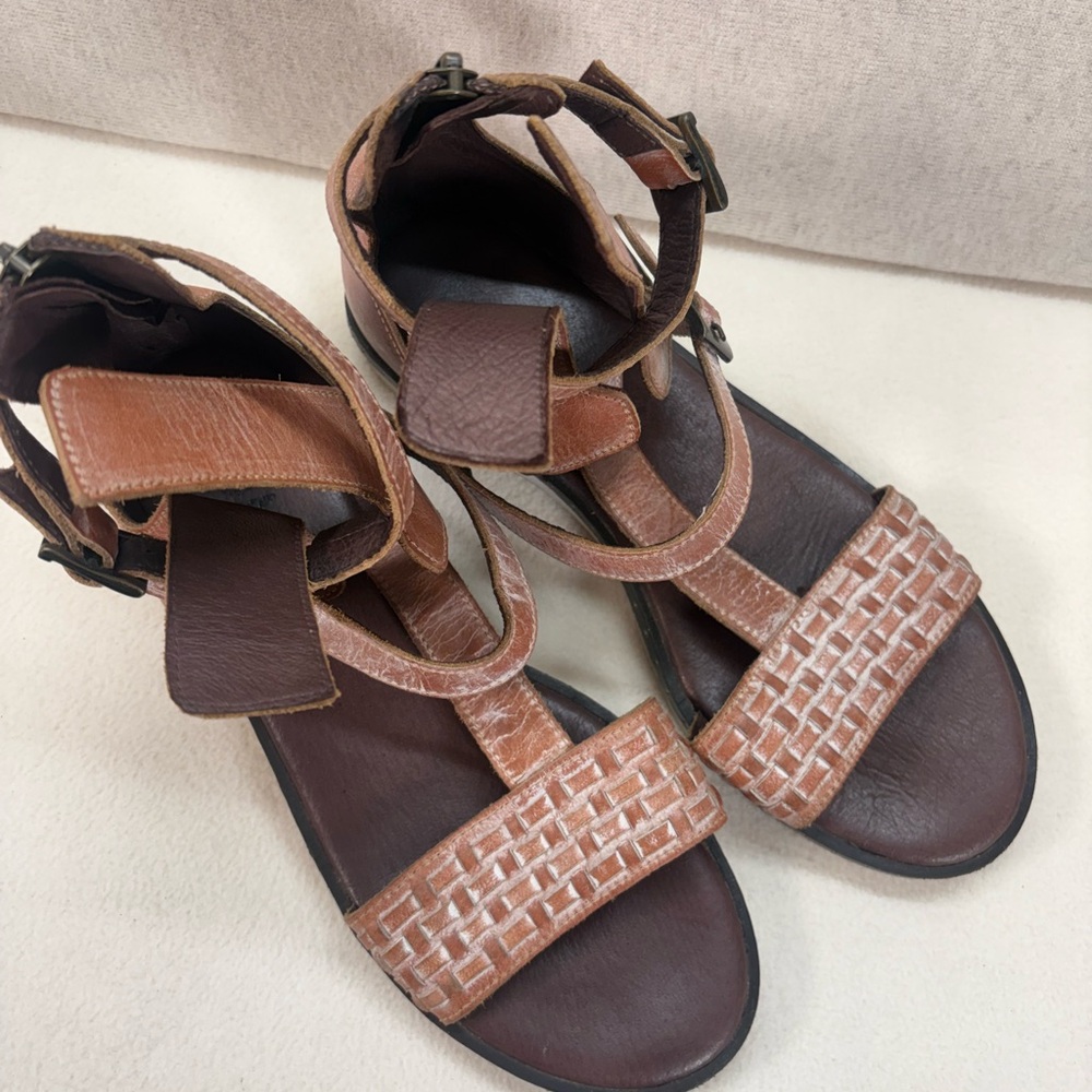 Roan by Bed Stu Women’s Lyssa Brown Distressed Gladiator Sandal Size US 7 - Picture 4 of 10